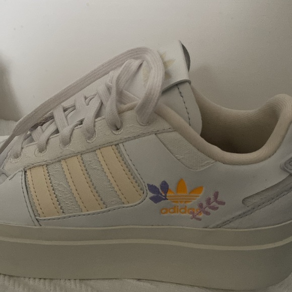 Adidas Forum Bonega Platform Sneaker - Picture 5 of 5